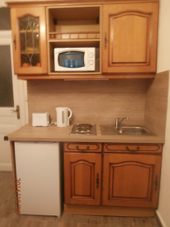 Nice Center Studio Guesthouse Room photo